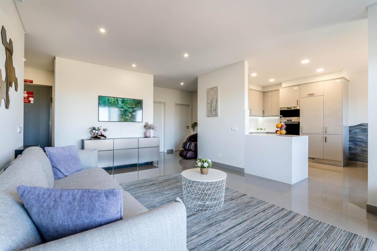 Emerson Plaza Stunning 2 Bedroom Apartment With Sea View Portimão Exterior foto