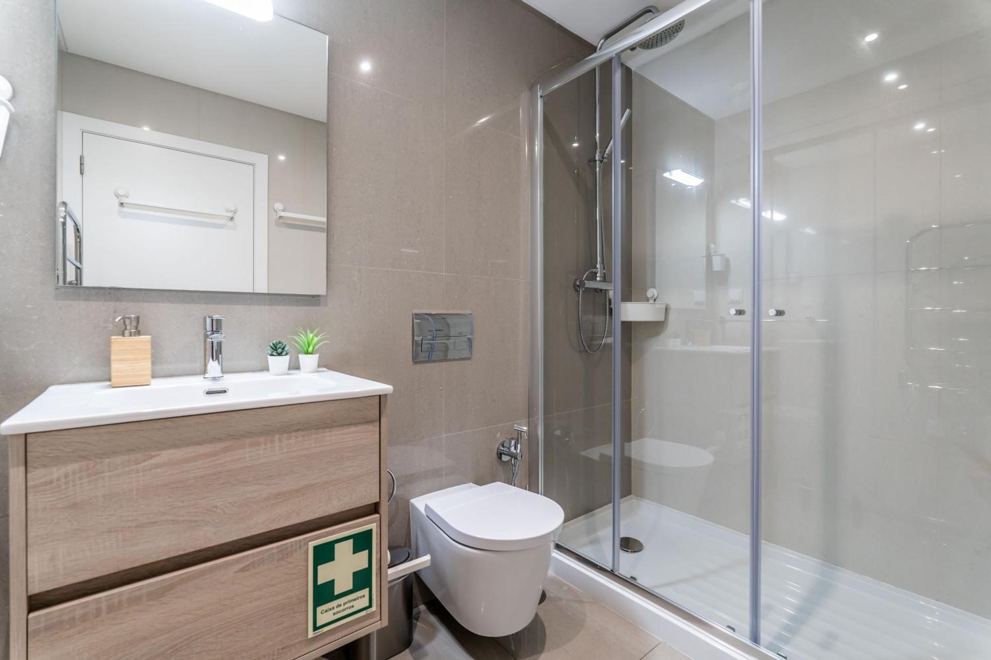 Emerson Plaza Stunning 2 Bedroom Apartment With Sea View Portimão Exterior foto